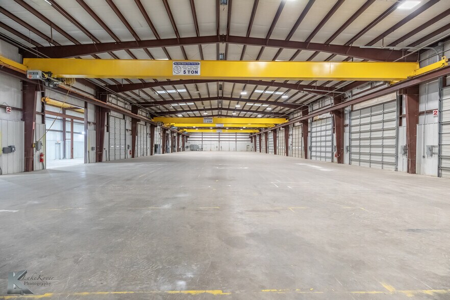 More Photos Of 10027 S Frontage Rd, Clyde Manufacturing For Sale