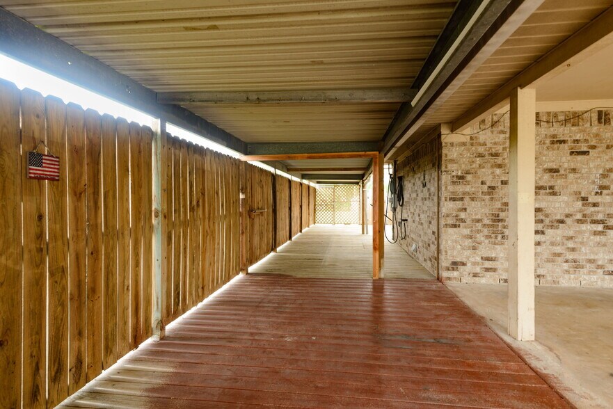 More Photos Of 11820 Plainbrook St, La Porte Specialty For Sale