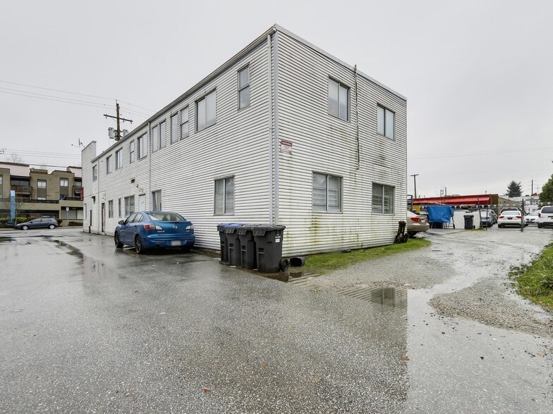 More Photos Of 909-915 Twelfth St, New Westminster Land For Sale