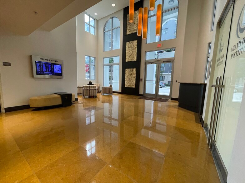 More Photos Of 3850 Bird Rd, Miami Office For Sale