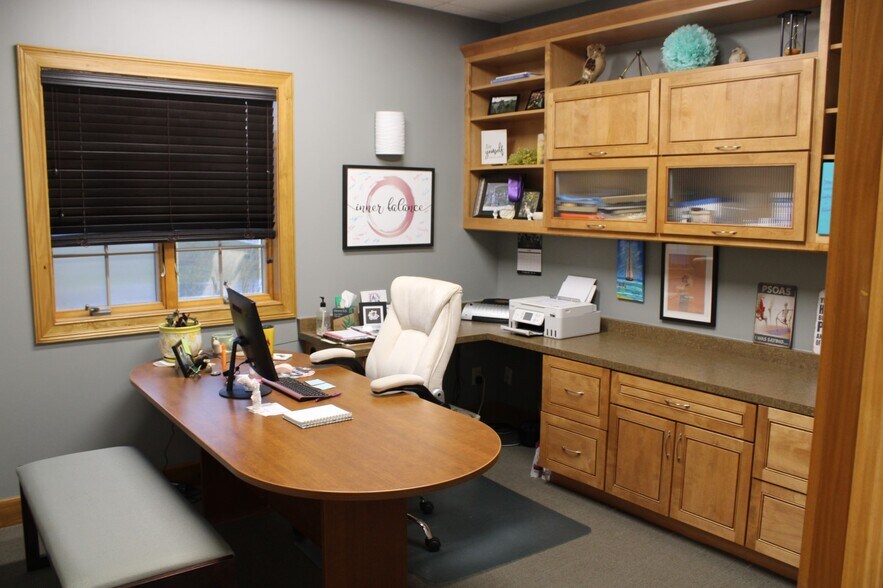 More Photos Of 660 Patrick Pl, Brownsburg Office For Sale