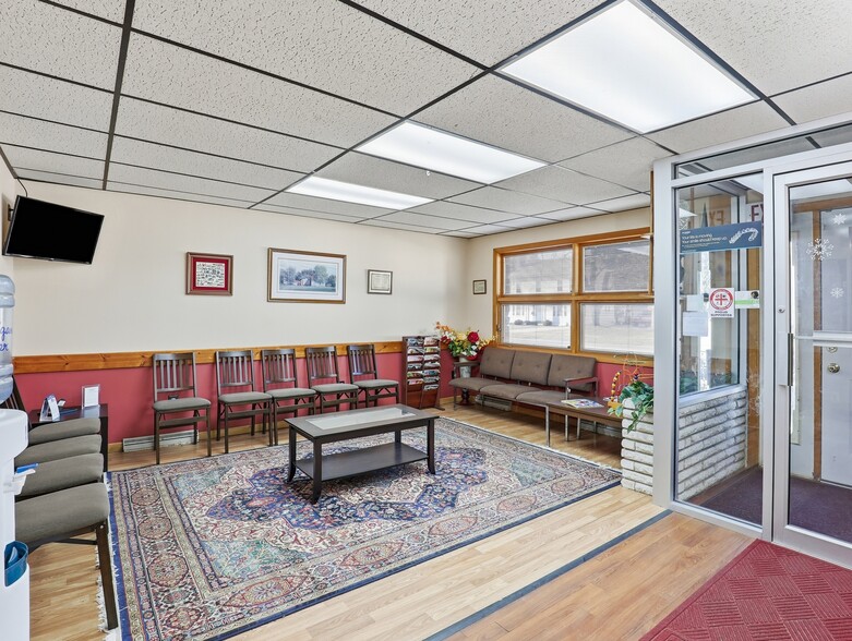 More Photos Of 408 N Keystone Ave, Sayre Healthcare For Sale