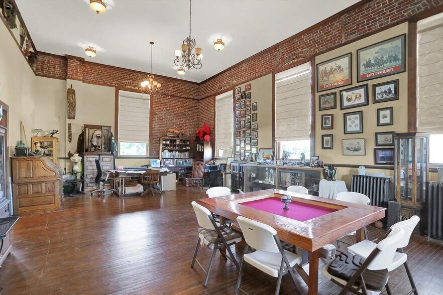 More Photos Of 111 S Walnut St, Edinburgh Theater Concert Hall For Sale