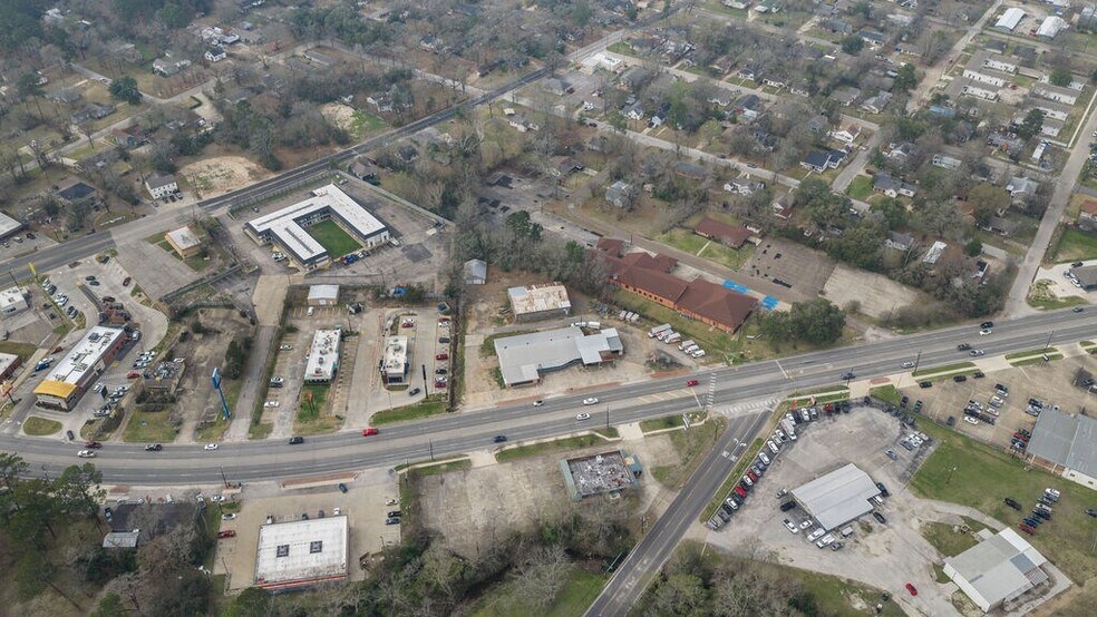 More Photos Of 1006 South Timberland Dr, Lufkin Industrial For Sale