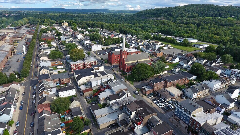 More Photos Of 404-410 S Main St, Phillipsburg Auto Repair For Sale