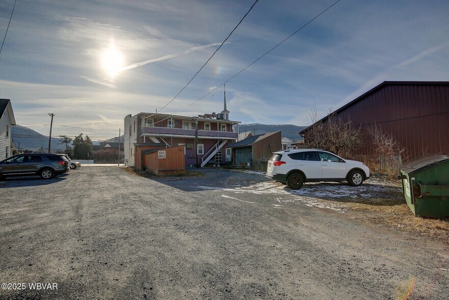 More Photos Of 32 W Southern Ave, Williamsport General Retail For Sale