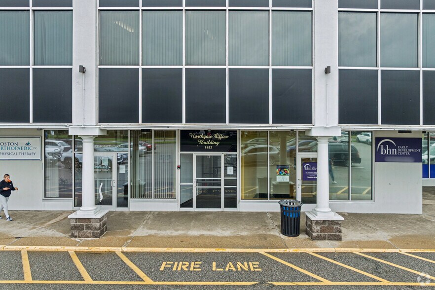 More Photos Of 1985 Main St, Springfield Storefront For Lease