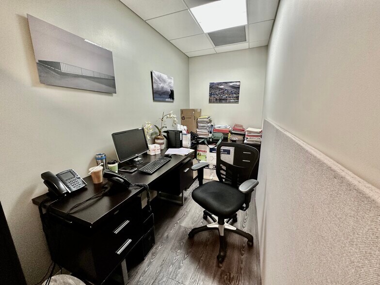 More Photos Of 81 Holly Hill Ln, Greenwich Office For Lease