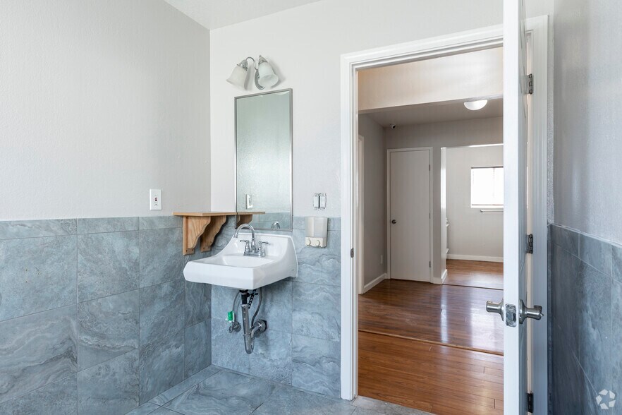 More Photos Of 521 S Bascom Ave, San Jose Office For Sale