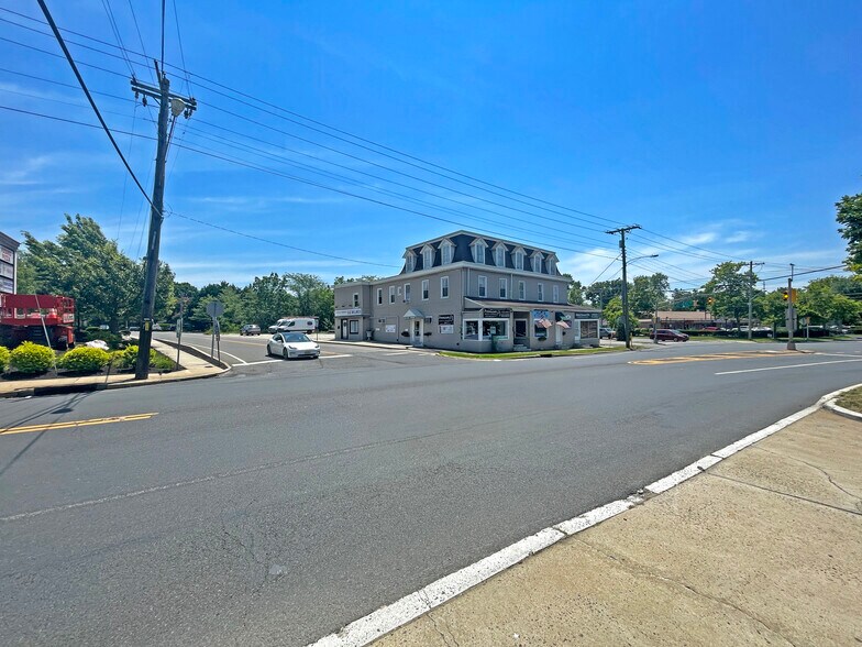 More Photos Of 11 N Main St, Manahawkin Freestanding For Sale