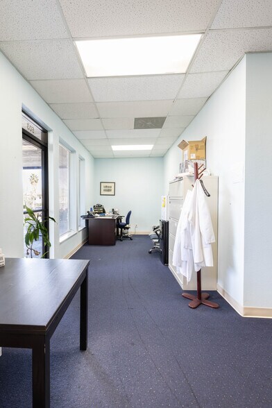 More Photos Of 729 Sunrise Ave, Roseville Medical For Lease