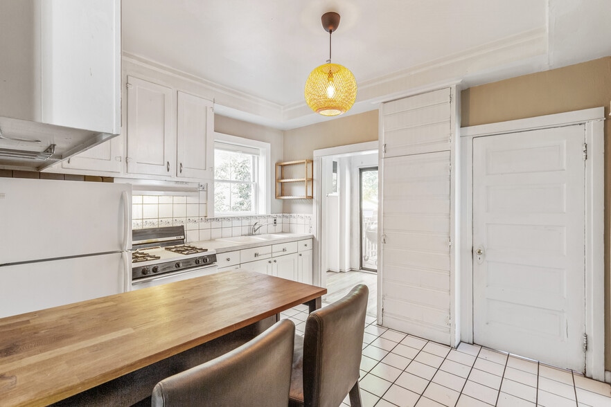 More Photos Of 477 N Pennsylvania St, Denver Apartments For Sale