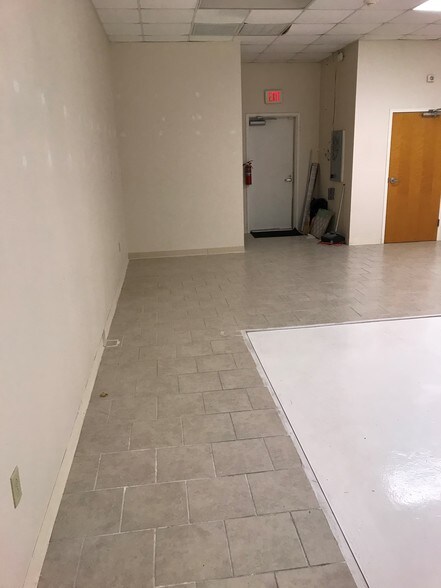 More Photos Of 3001 Ormond Blvd, Destrehan Storefront Retail Office For Lease