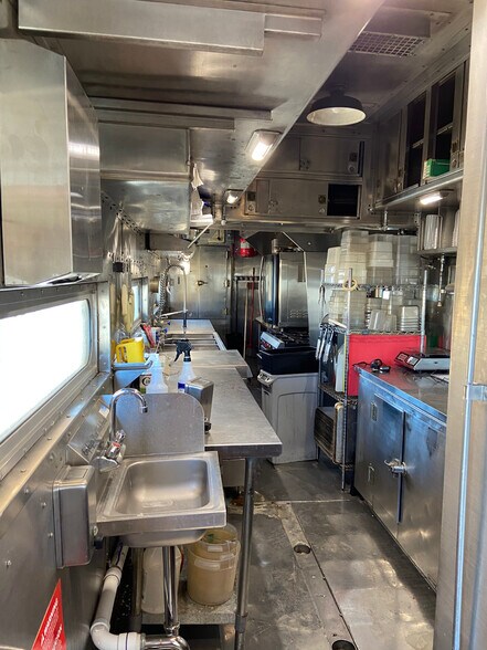 More Photos Of 9300 Highway 290 W, Austin Restaurant For Lease