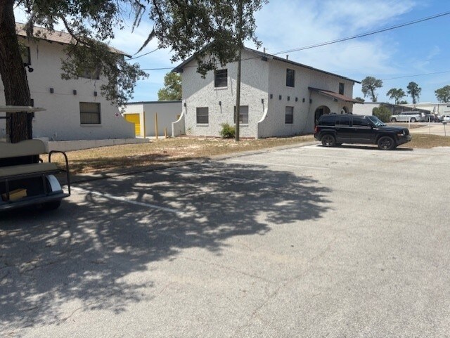 More Photos Of 3703-3709 Commercial Way, Spring Hill Office For Lease