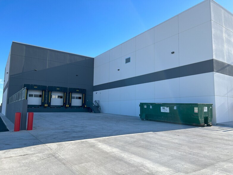 More Photos Of 1350 W 62nd Ave, Denver Warehouse For Lease