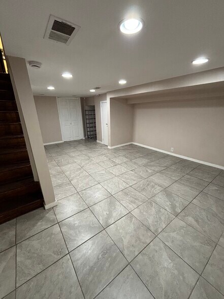 More Photos Of 3800 Minnesota Ave NE, Washington Office For Lease