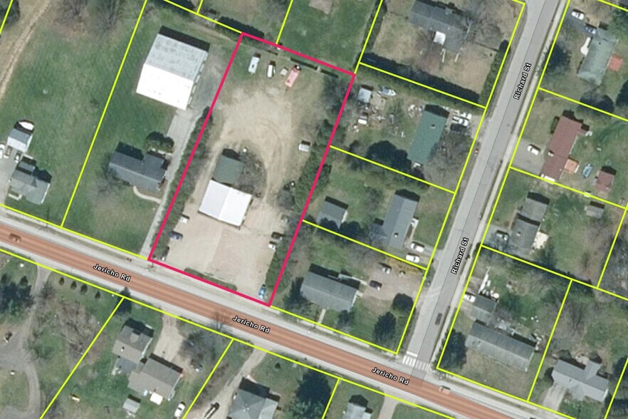 More Photos Of 38 Jericho Rd, Essex Junction Light Distribution For Sale