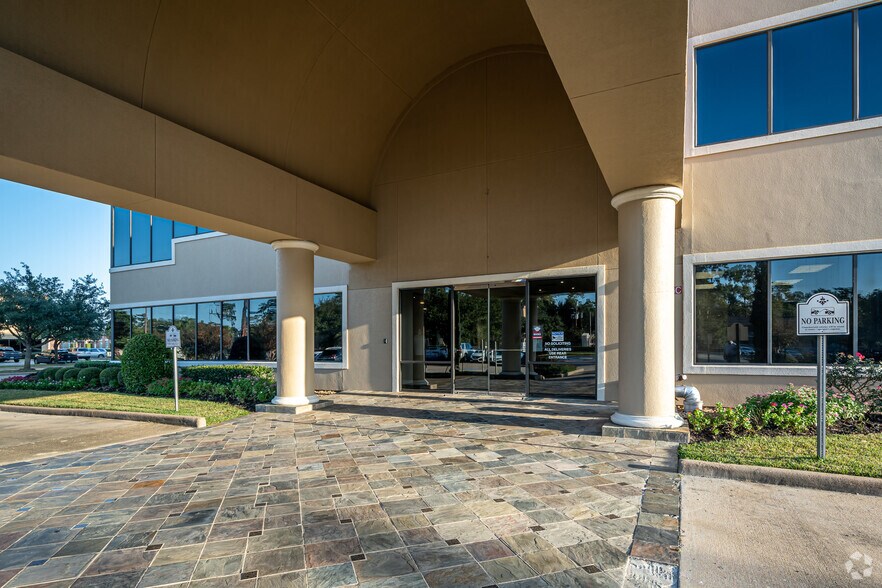 More Photos Of 6605 Cypresswood Dr, Spring Office For Lease