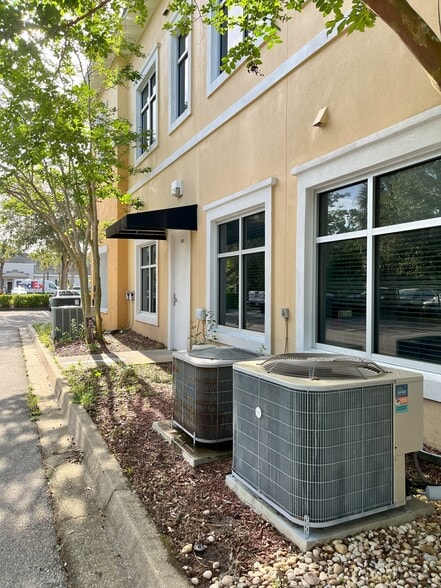 More Photos Of 1909 Beach Blvd, Jacksonville Beach Medical For Sale