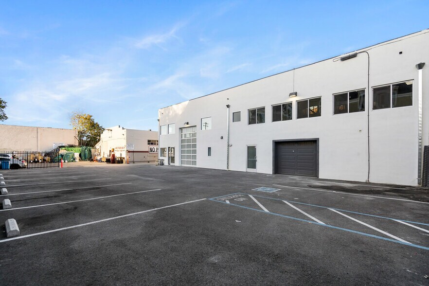 More Photos Of 1802-1808 El Camino Real, Redwood City General Retail For Lease
