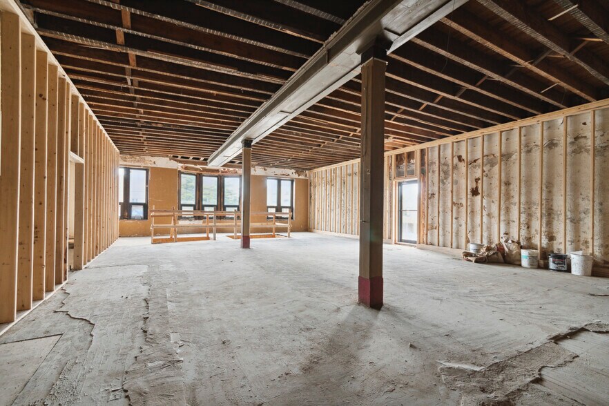 More Photos Of 800-804 W Girard Ave, Philadelphia Storefront Retail Office For Sale