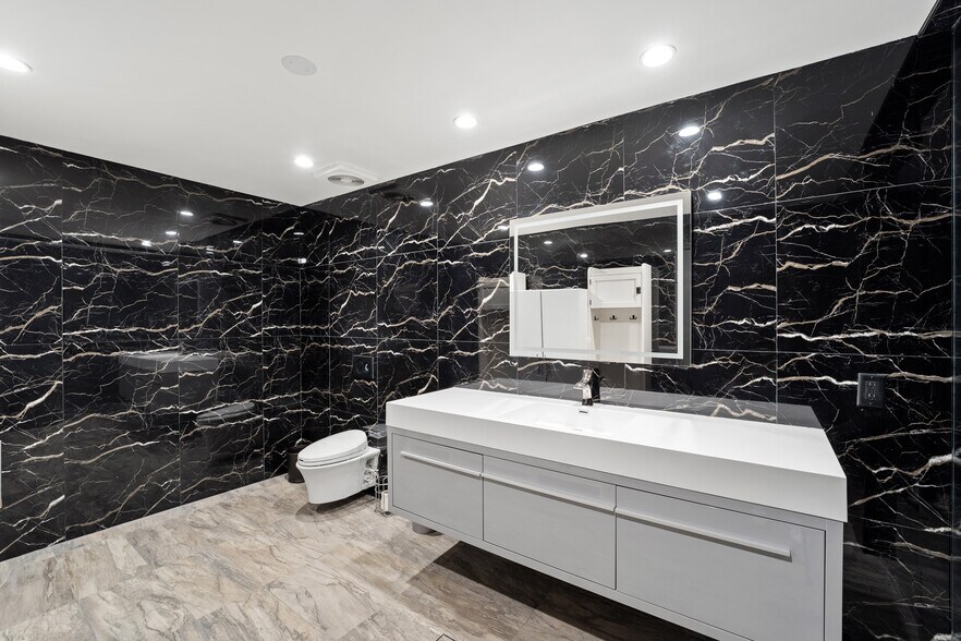 More Photos Of 5146 Douglas Fir Rd, Calabasas Office For Lease