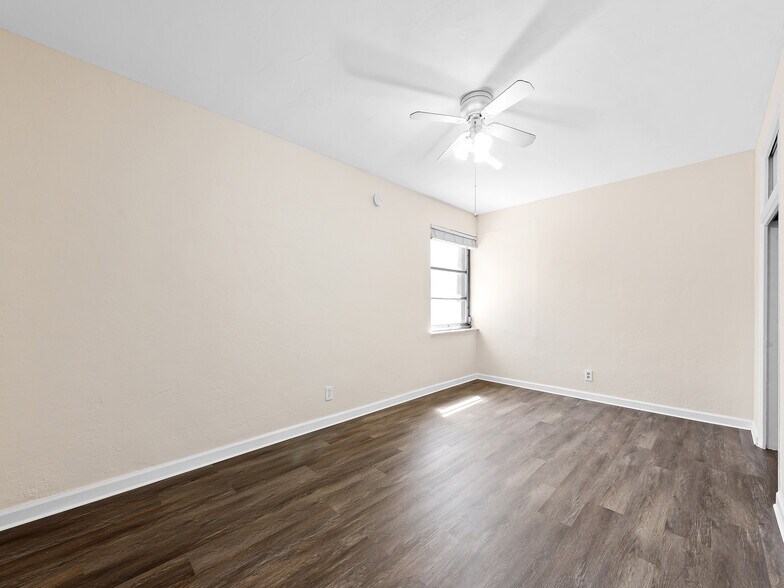 More Photos Of 1311-1315 N 19th Ave, Hollywood Multifamily For Sale