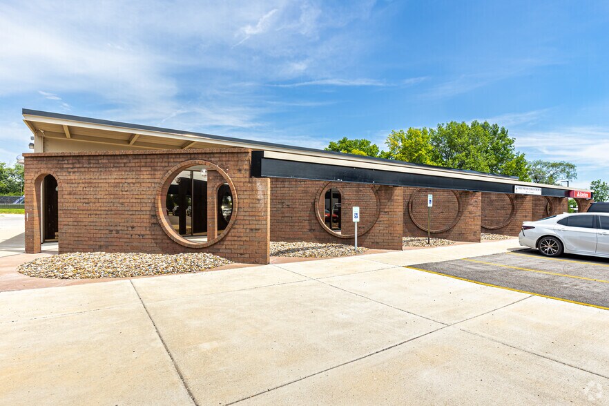 Primary Photo Of 816-818 NW Park Ln, Lee's Summit Office For Lease