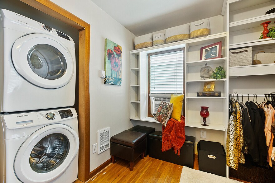 More Photos Of 101 N Evergreen Rd, Spokane Office For Lease