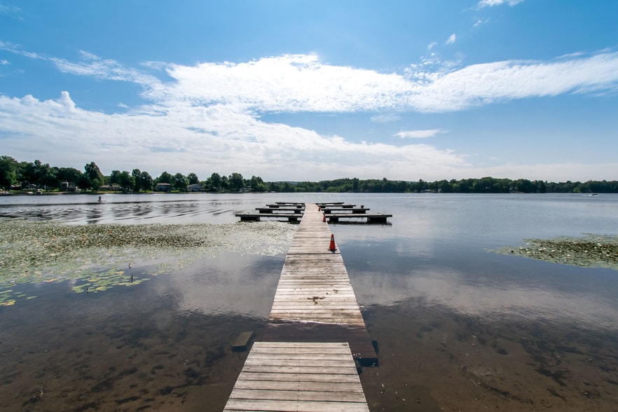 More Photos Of 141 Congamond Rd, Southwick Restaurant For Lease