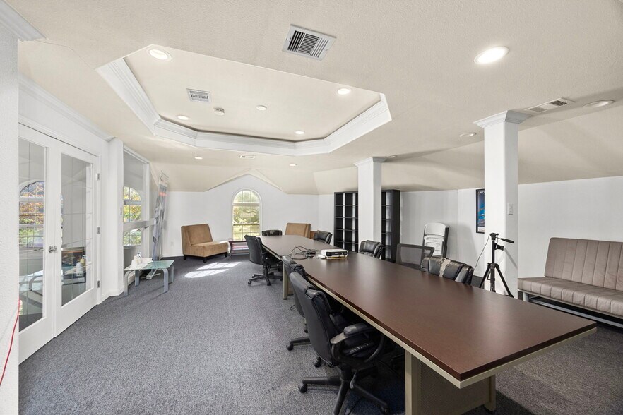 More Photos Of 26214 Hunter Ln, Katy Light Distribution For Lease