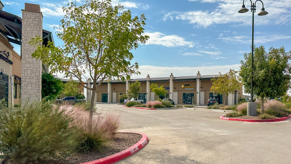 More Photos Of 1265 Joe Battle Blvd, El Paso Office For Lease