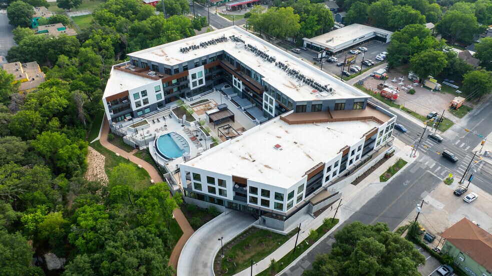 More Photos Of 2209 S First St, Austin Apartments For Sale