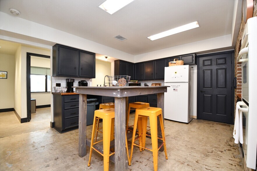 More Photos Of 34507 FM 1093, Simonton Land For Lease