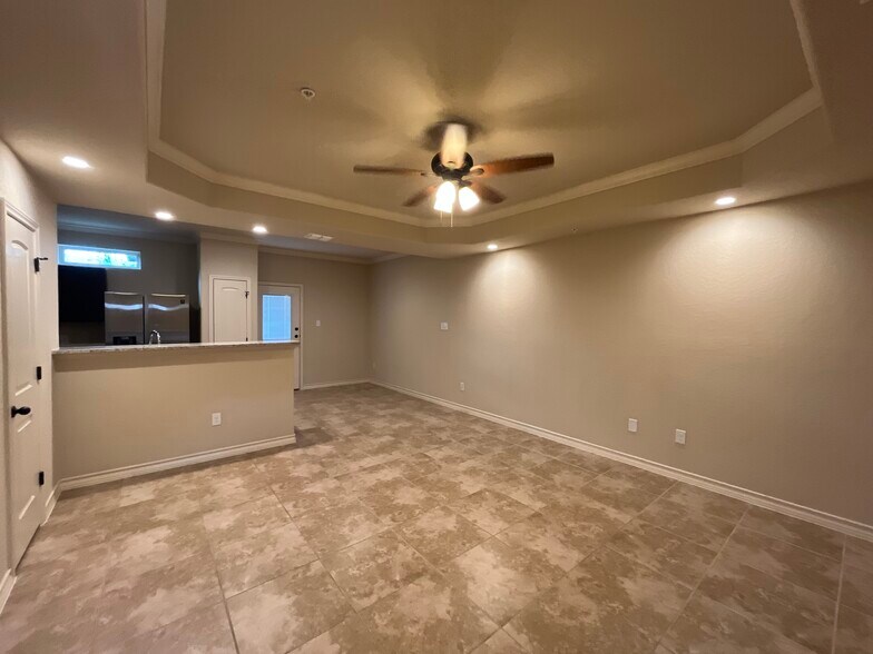 More Photos Of 6407 Luglio Ln, San Antonio Apartments For Sale