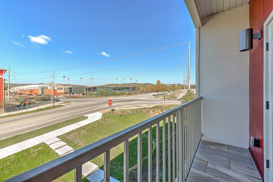 More Photos Of 1512 S Razorback Rd, Fayetteville Apartments For Sale