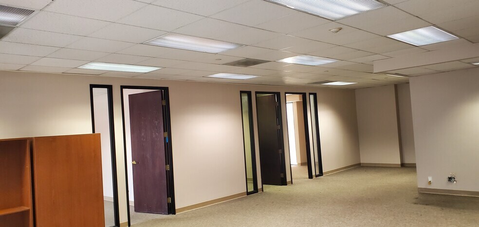 More Photos Of 128-130 N Brand Blvd, Glendale Office For Lease