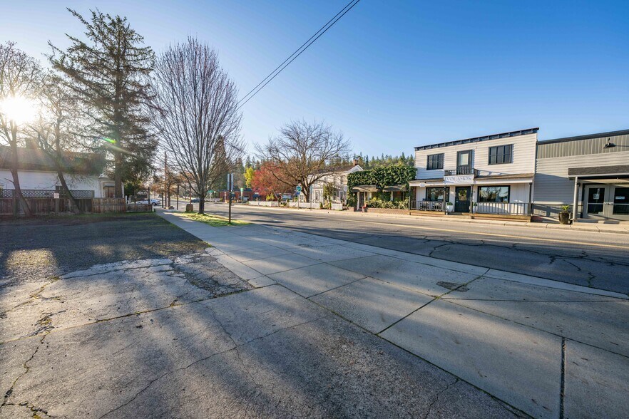 More Photos Of 205 E California St, Jacksonville General Retail For Sale