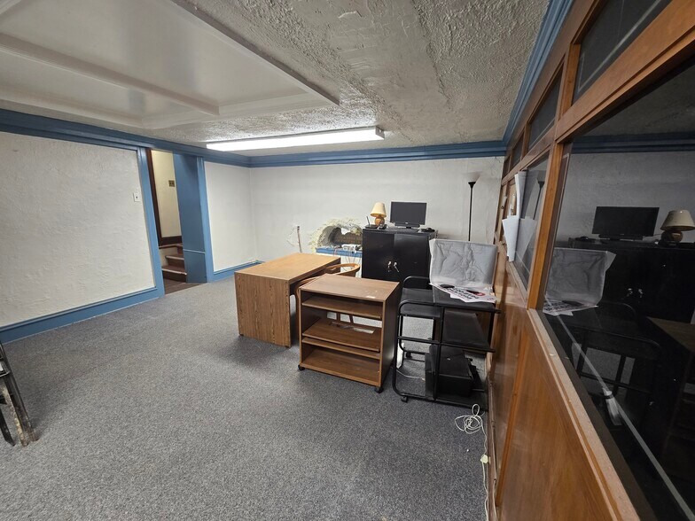 More Photos Of 362-372 E Main St, Collegeville Storefront For Lease