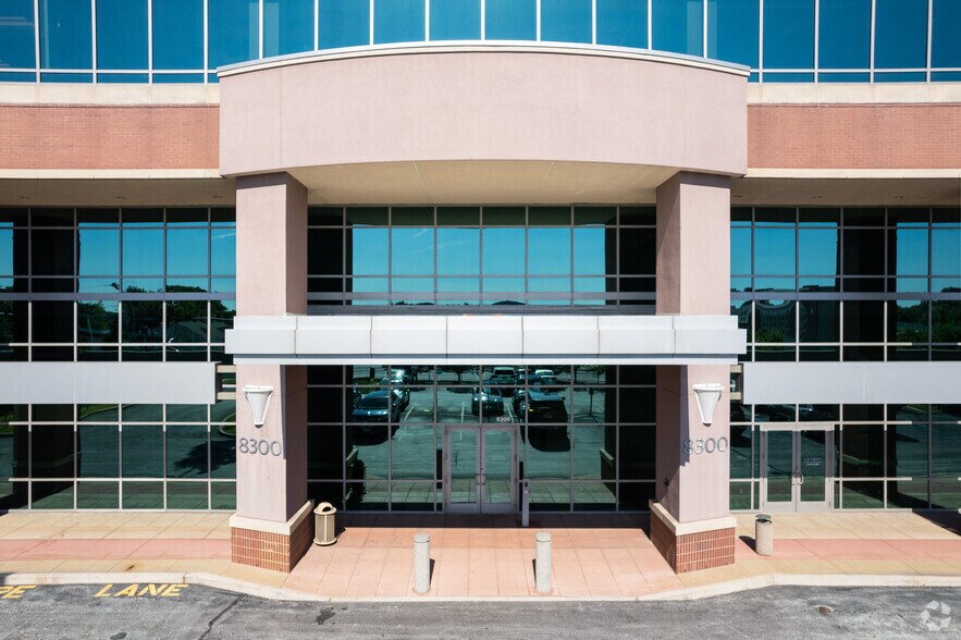 More Photos Of 8300 Eager Rd, Brentwood Office For Lease