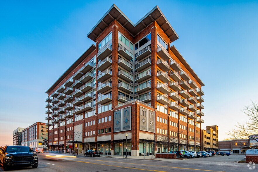 More Photos Of 360 N Main St, Royal Oak Apartments For Lease