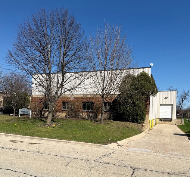 Primary Photo Of 380 Production Dr, South Elgin Industrial For Sale