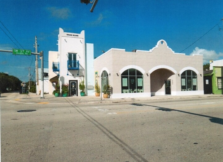 More Photos Of 3386 S Douglas Rd, Miami Freestanding For Sale