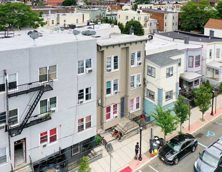 More Photos Of , Union City Multifamily For Sale