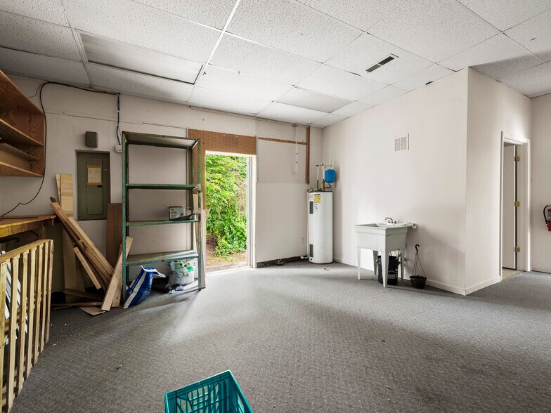 More Photos Of 108 Hendersonville Hwy, Pisgah Forest Storefront Retail Office For Lease