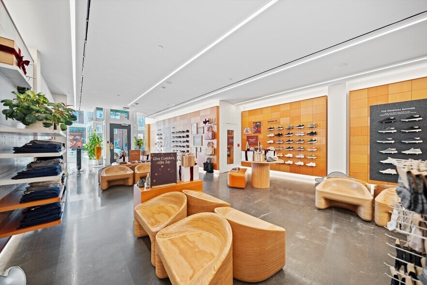 More Photos Of 3135 M St NW, Washington Storefront For Lease