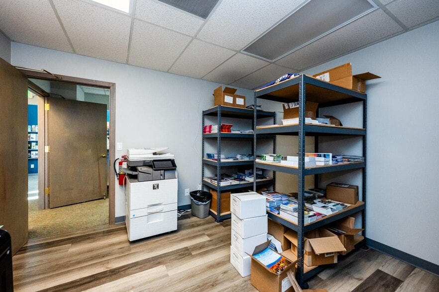 More Photos Of 2300 Pipestone Rd, Benton Harbor Office For Sale