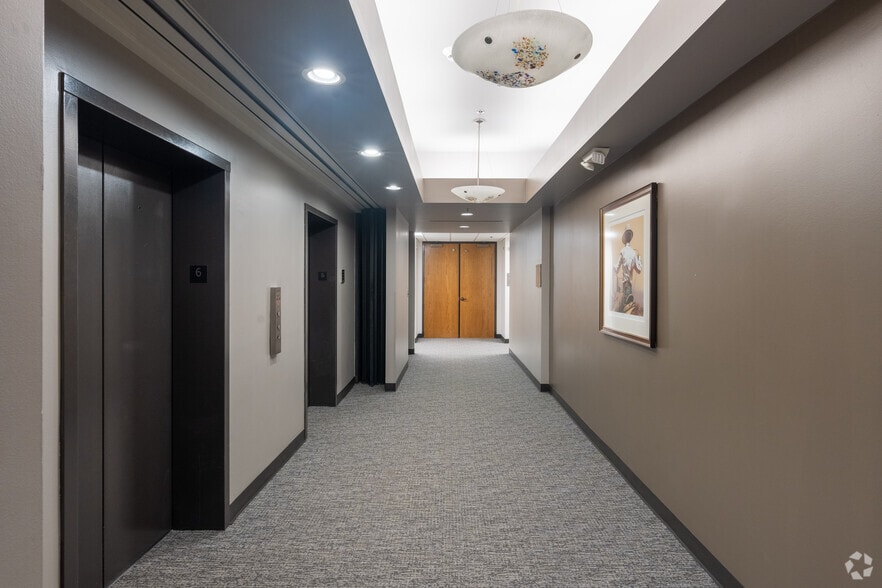 More Photos Of 6855 S Havana St, Centennial Office For Lease