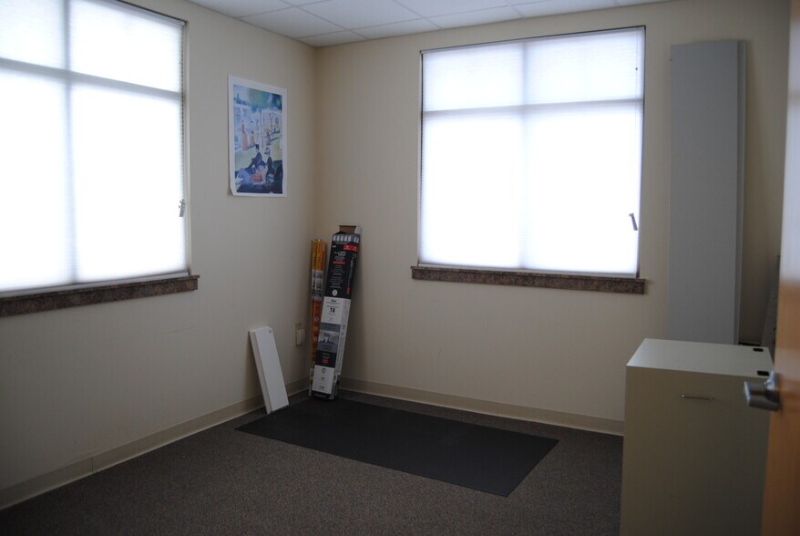 More Photos Of 20566 Main st, Jackson Medical For Lease